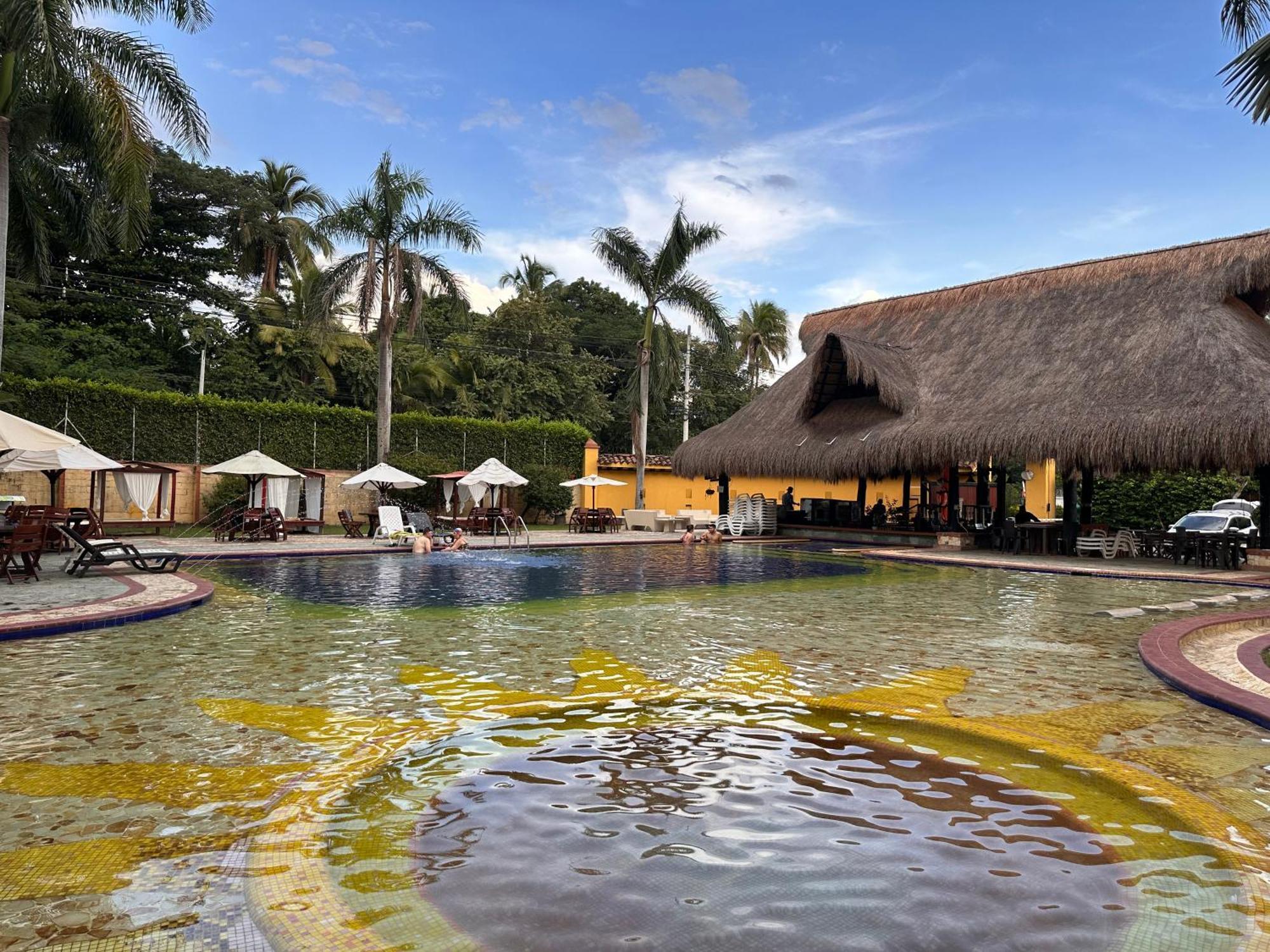 Hotel Porton Del Sol Santa Fe de Antioquia Exterior photo