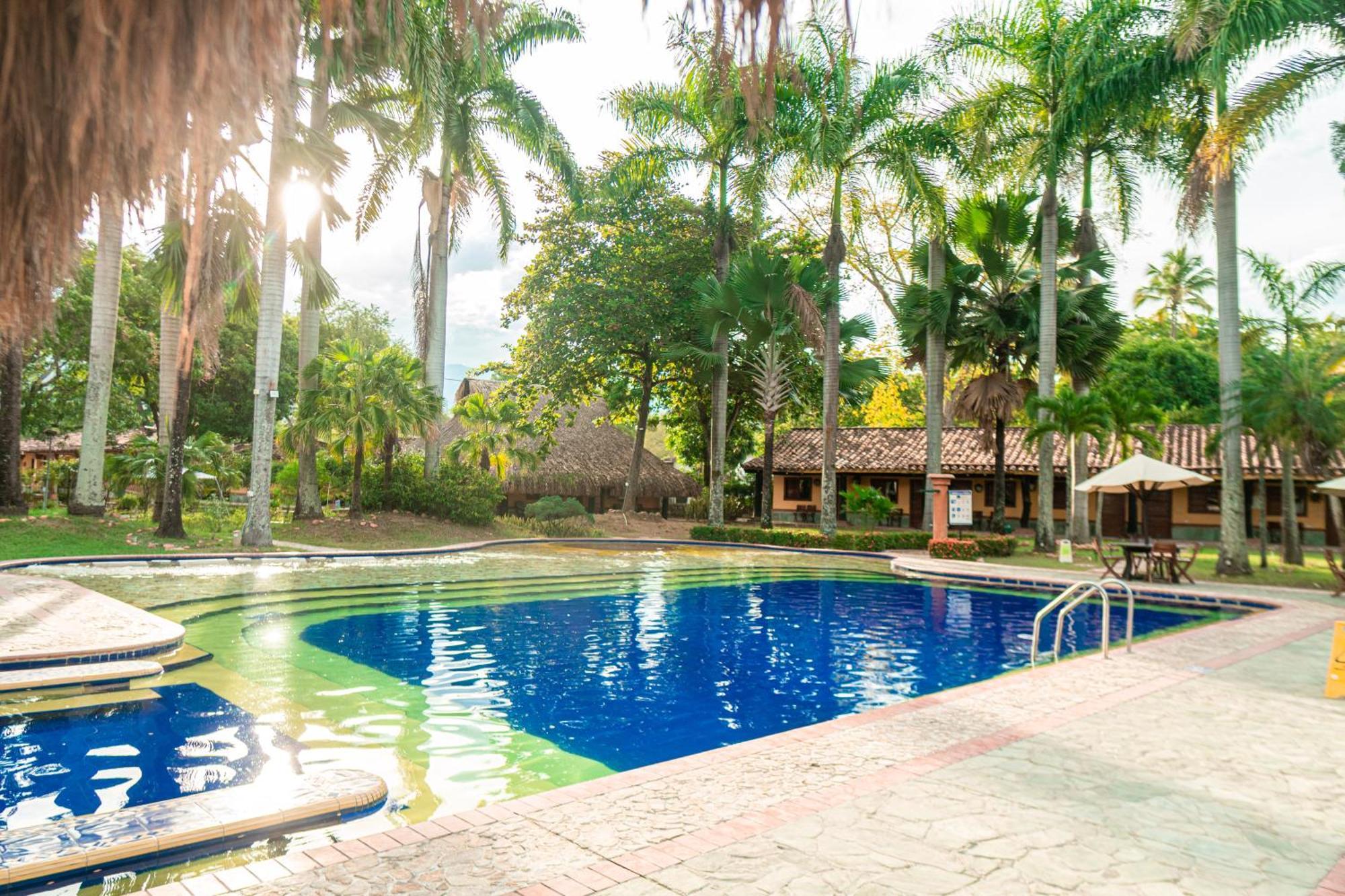 Hotel Porton Del Sol Santa Fe de Antioquia Exterior photo