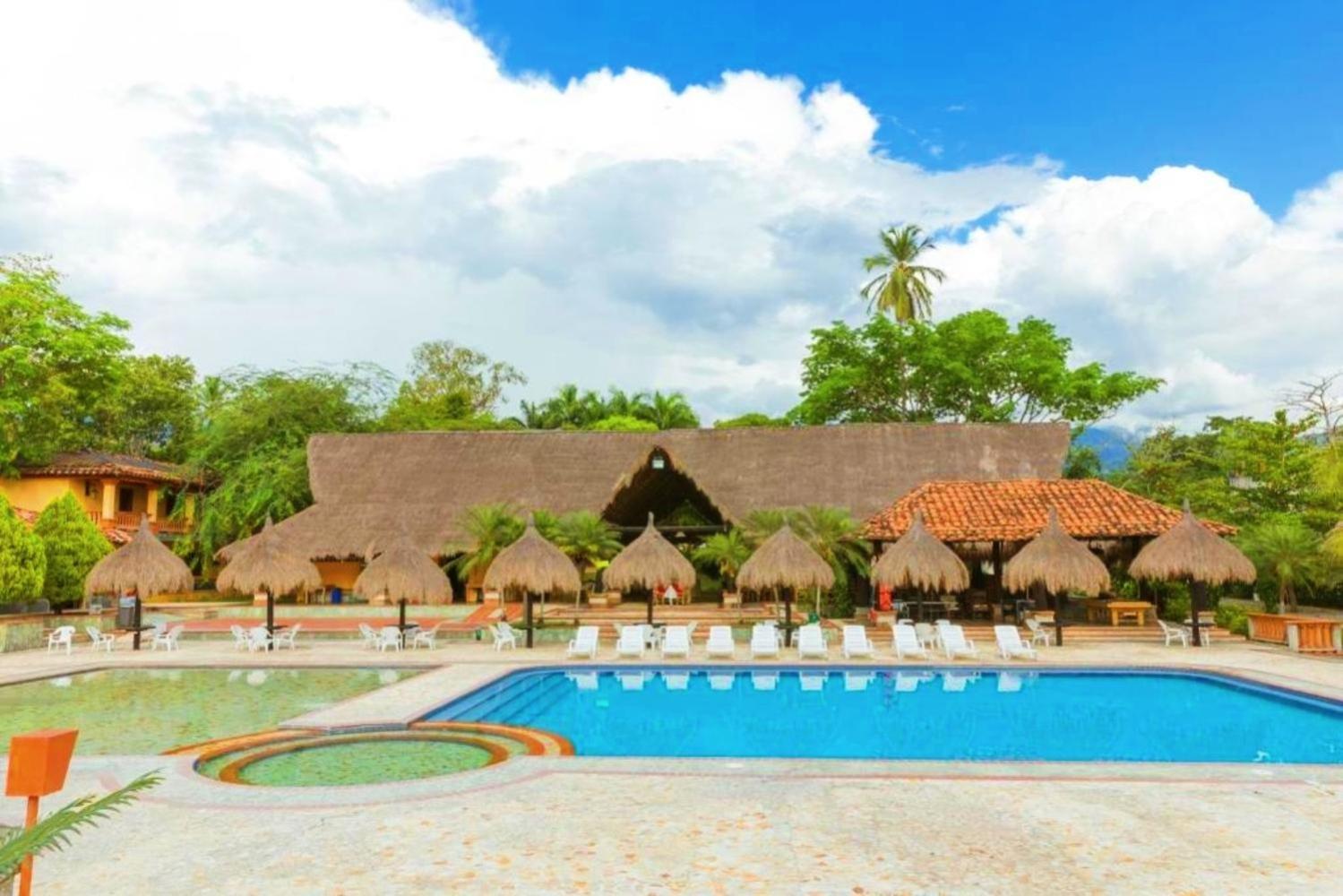 Hotel Porton Del Sol Santa Fe de Antioquia Exterior photo