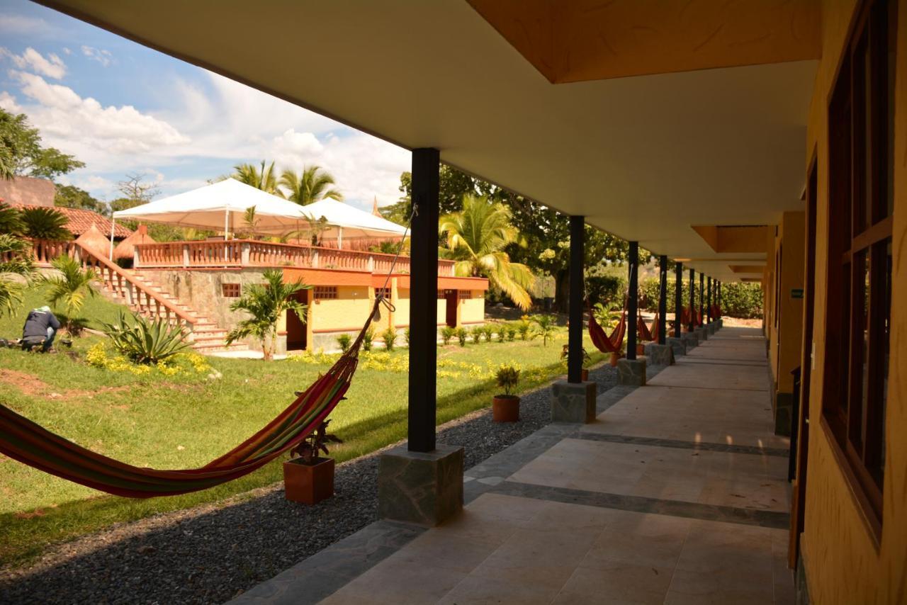 Hotel Porton Del Sol Santa Fe de Antioquia Exterior photo